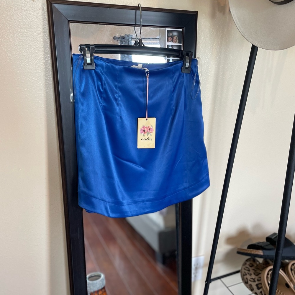 Satin skirt